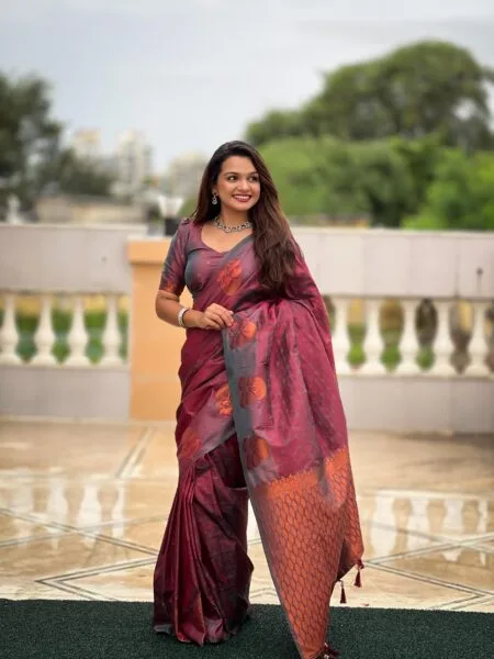 Soft Silk Saree with Weaving Design
