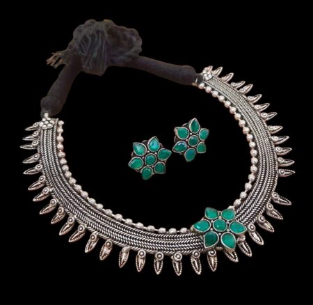 Flower designed teal oxidised necklace set