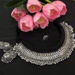 Black thread oxidized chocker set