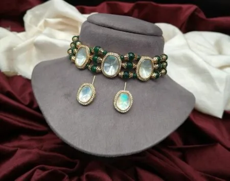 Carat plated kundan chocker with green beads