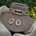 Mehendi plated Kundan choker